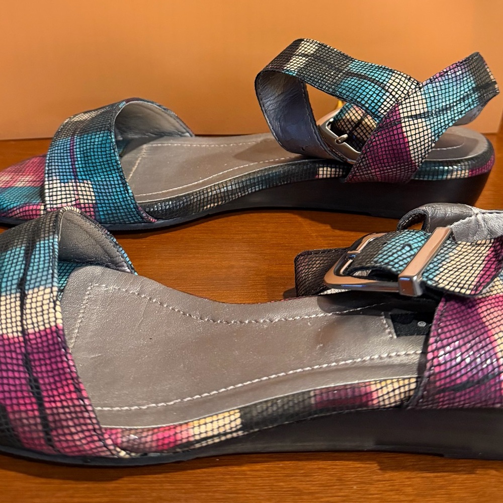 Array Multicolor Women's Sandals - image 4